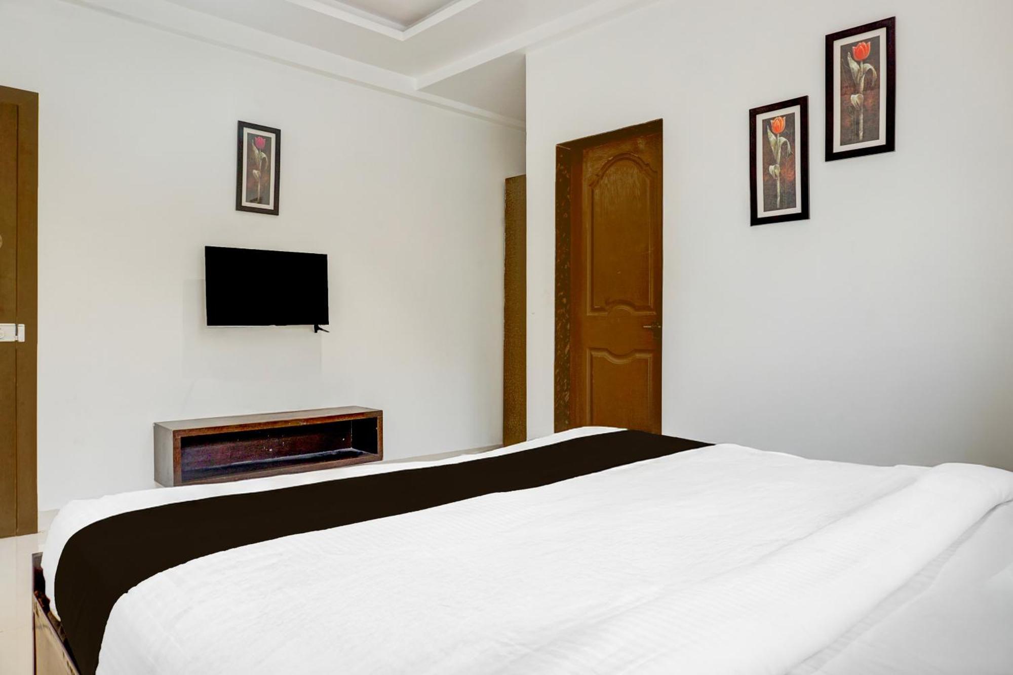 O Satvik Valley Hotel Loni Kalbhor